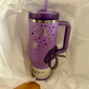 Stanley x Olivia Rodrigo Quencher H2.0 FlowState™ Tumbler | 40 OZ